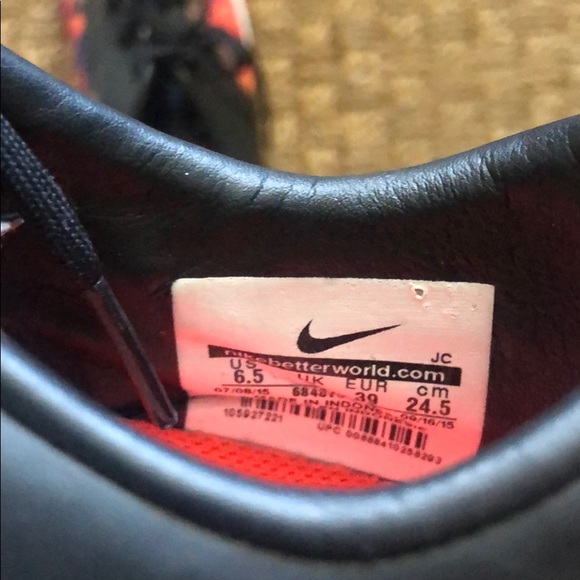 ⚽️ Nike Mercurial CR7 Indoor Soccer Cleats - Picture 7 of 9